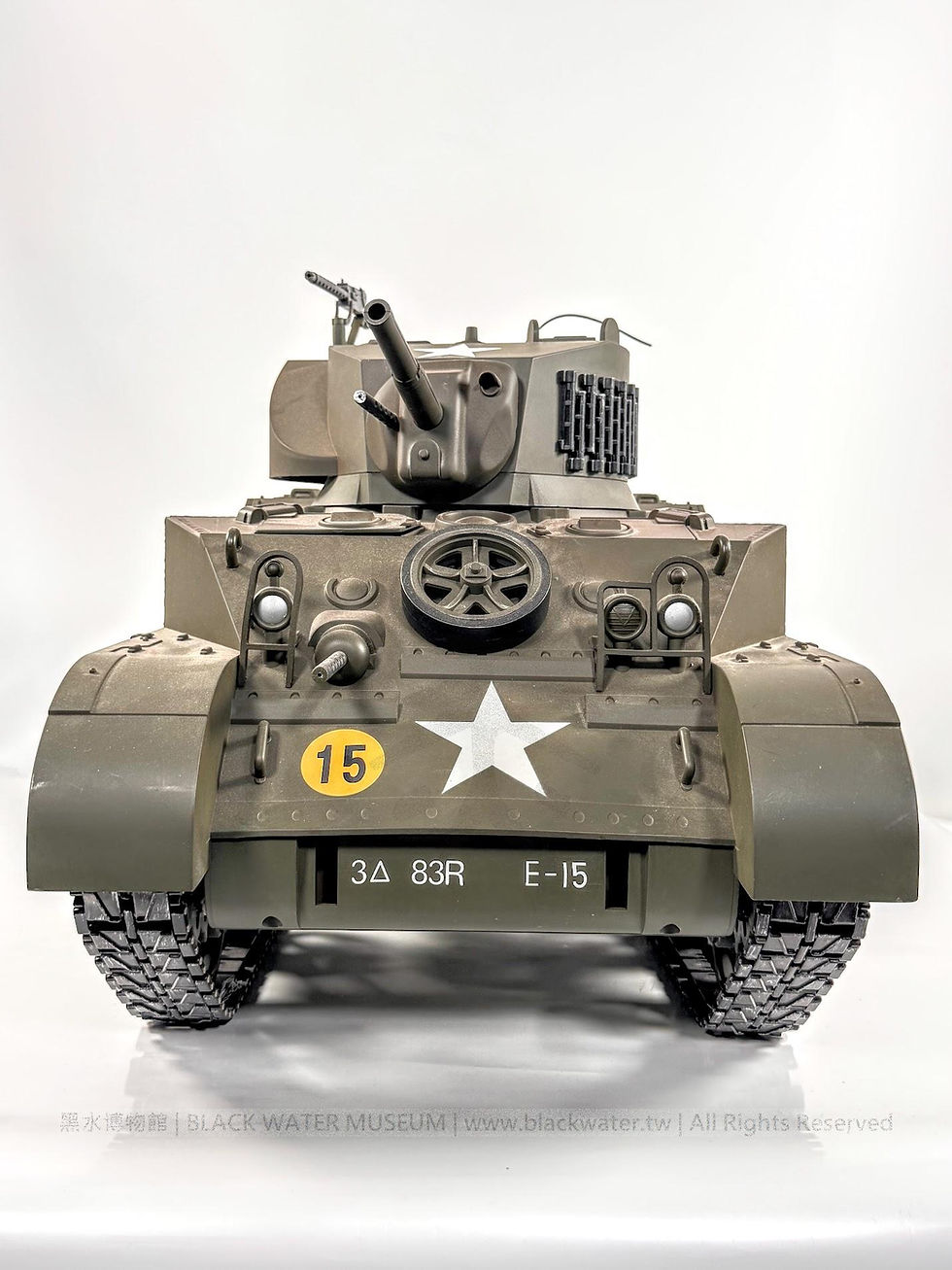 21st Century Toys The Ultimate Soldier 1:6 Scale Radio-Controlled M5A1 Stuart Light Tank
21世紀玩具公司「終極士兵」系列 1/6 比例 M5A1司徒輕型戰車遙控模型《Black Water Museum Collections | 黑水博物館館藏》