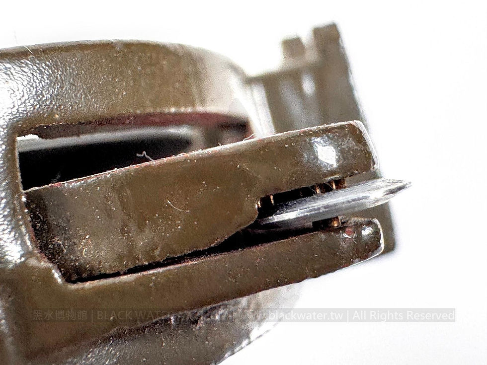 PLA Type 62 Five-Purpose Compass, Xiang Factory (Early Unnumbered Version, IJA Khaki Color)
62式軍用五功能指北針 湘廠早期無序號版《Black Water Museum Collections | 黑水博物館館藏》