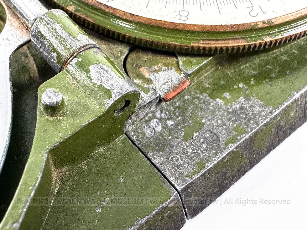 1949 R.O.C. Ordnance Department "Chung-cheng Type I" Military Compass
民國38年(1949) 中華民國 兵工署造「中正壹式」軍用指北針《Black Water Museum Collections | 黑水博物館館藏》