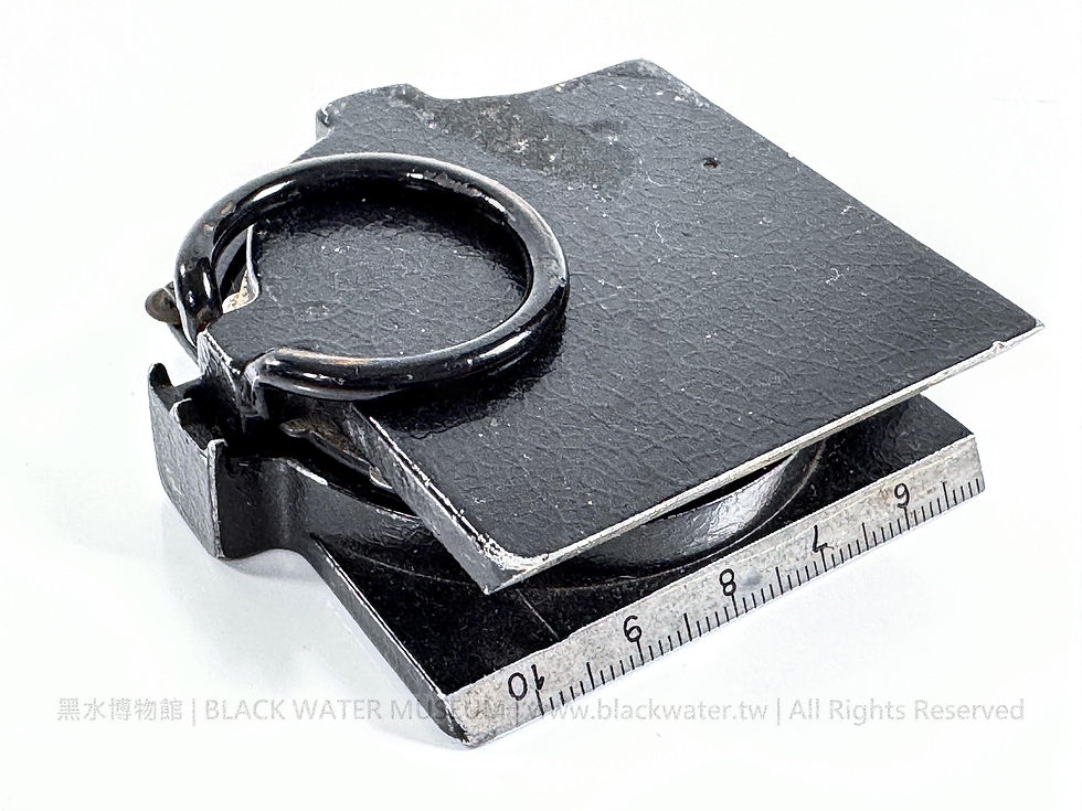 1930s German Breithaupt "COKIL Modell I" Map-Reader Military Marching Compass (45° Clinometer Early Version / D.R.G.M.)
1930年代 德國 布萊特豪普特 (Breithaupt) 里程錶第一型(COKIL Modell I) 45度早期版 軍用行軍羅盤《Black Water Museum Collections | 黑水博物館館藏》