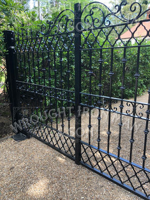 Drive gate, automated.