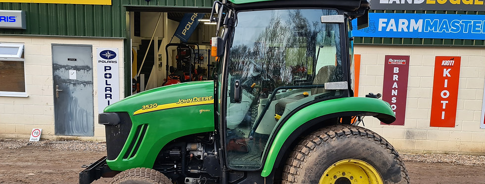 3520 HST John Deere Compact Tractor For Sale