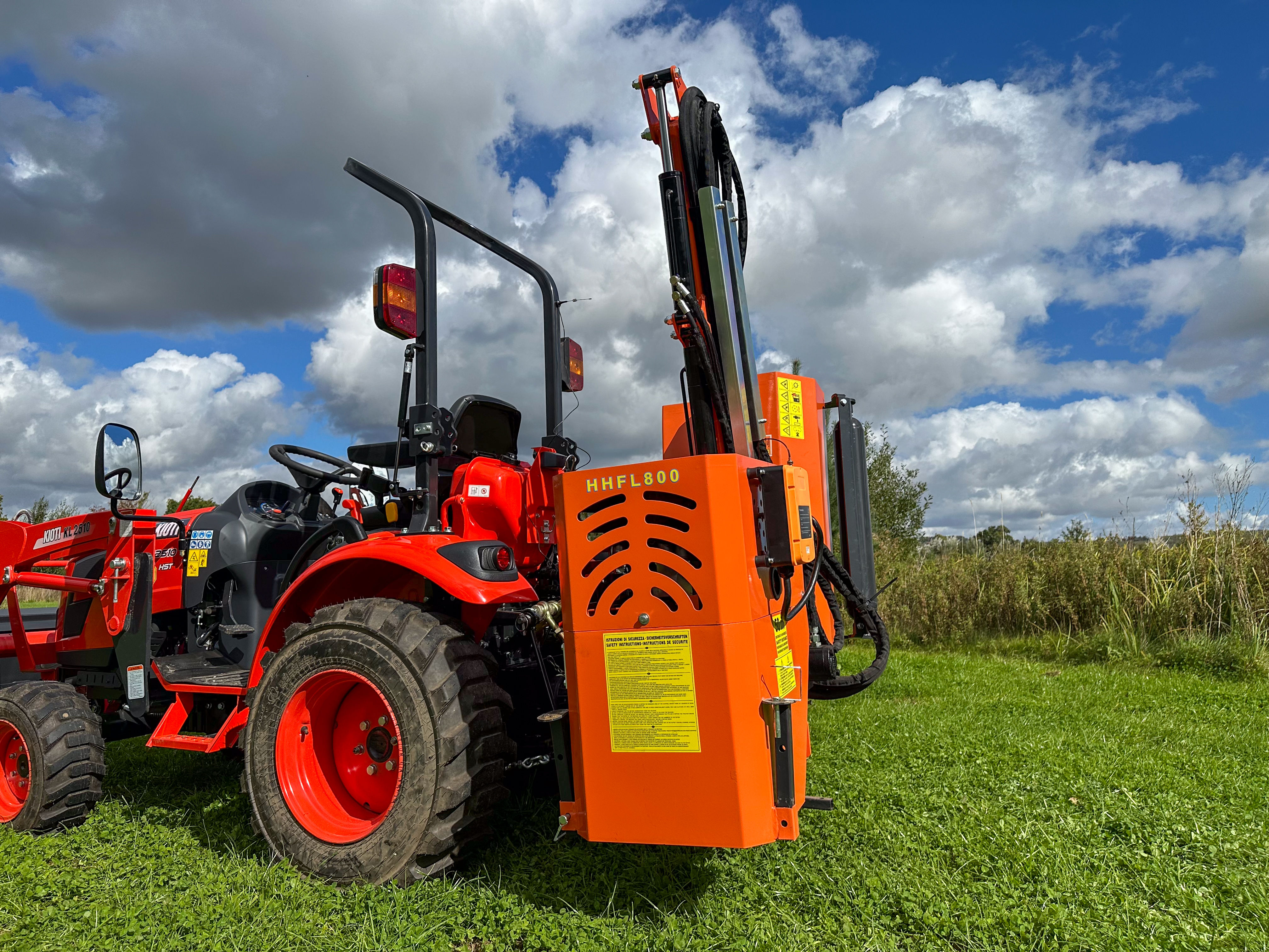 FarmMaster HHFL800 0.8m Flail Hedge Cutter (with Wireless Remote Control)