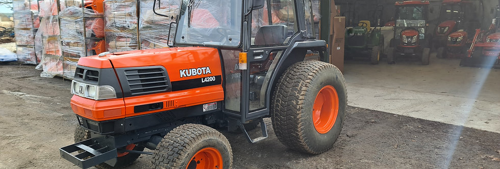Kubota L4200 Compact Tractor