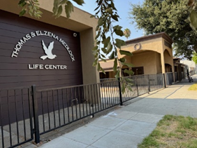 New Life Holiness Church, 2005 N Fair Oaks Ave, Pasadena, CA