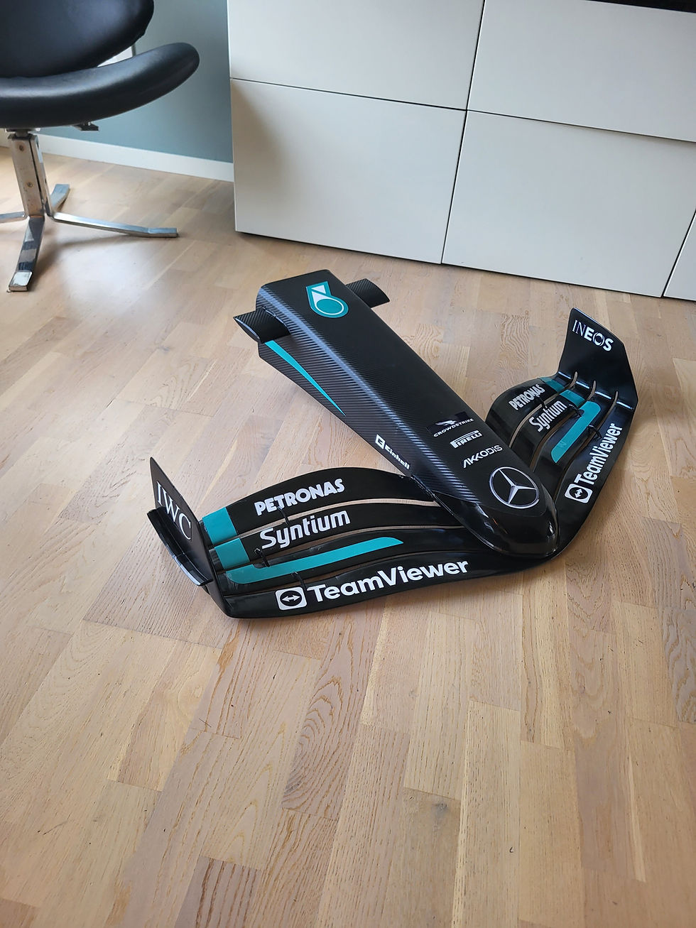 Küçük resim: 2023 Formula 1 Ön Kanat Duvar Dekoru F1 Duvar Dekoru Büyük Boy 28CM