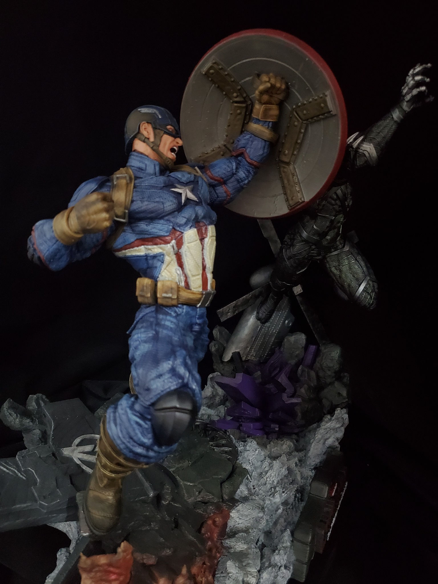 Kaptan Amerika vs Black Panter Obje Black Panther vs Captain America Figür Büyük