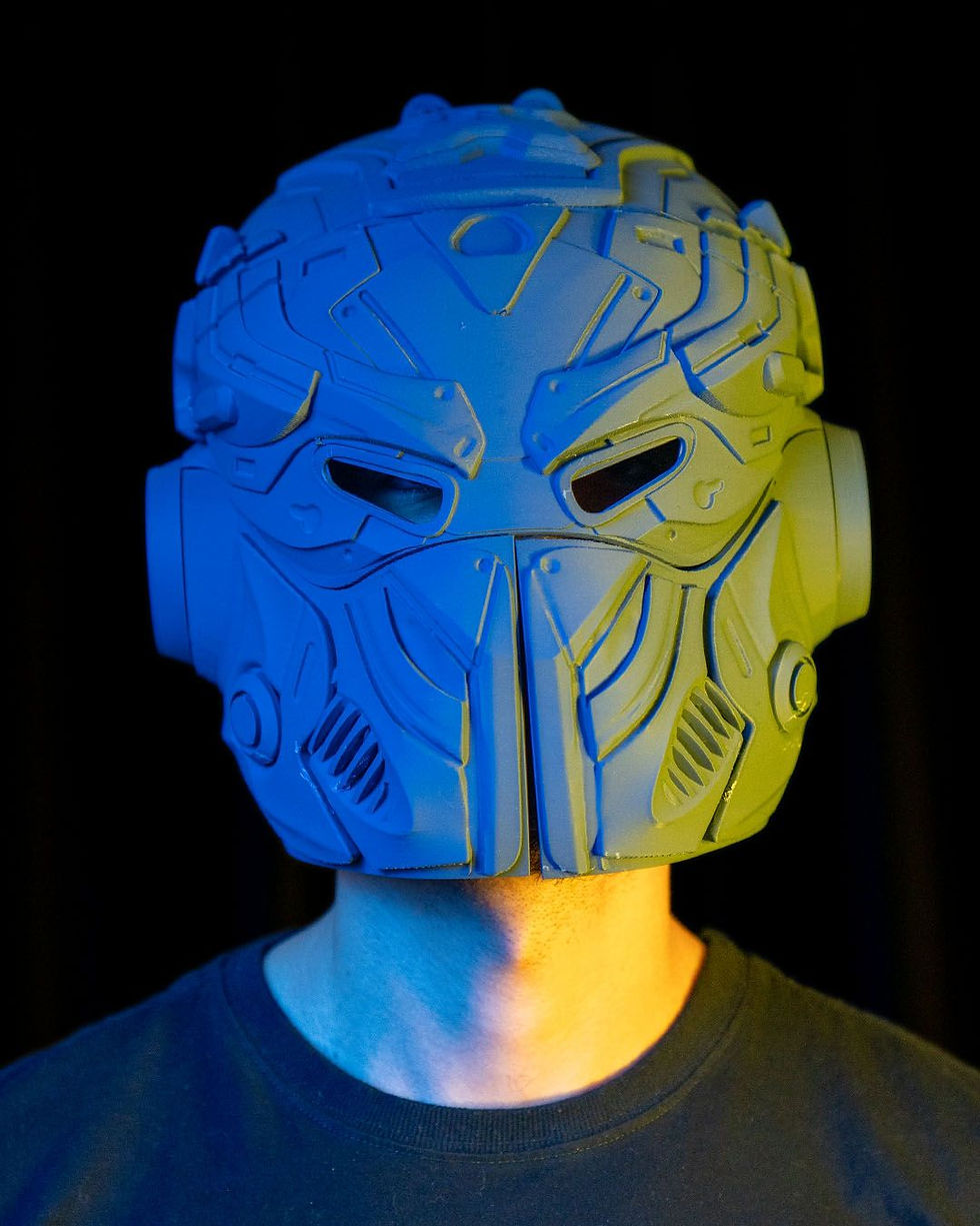 Küçük resim: Cadılar Bayramı Predator Yalnız Kurt Maskesi Cosplay Predator Maske 24CM Giyileb