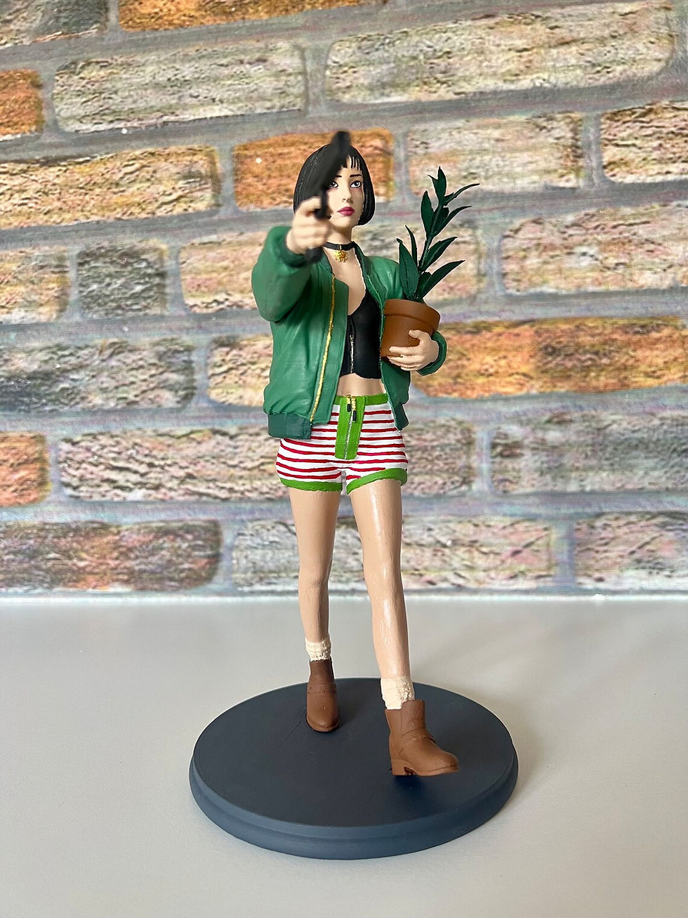 Küçük resim: Leon Mathilda Figür Matilda Obje Büyük Boy 25CM