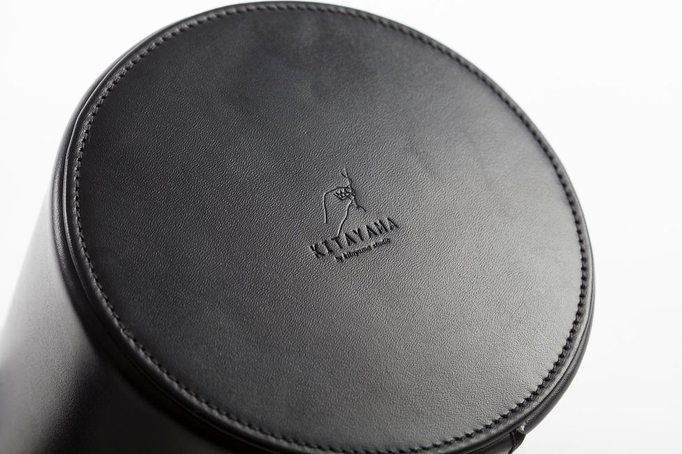 Thumbnail: NAOSHIMA Rabbit Fur Bucket Bag_Black