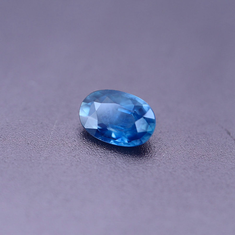 Thumbnail: Saphir d'Auvergne taille ovale 0.53ct