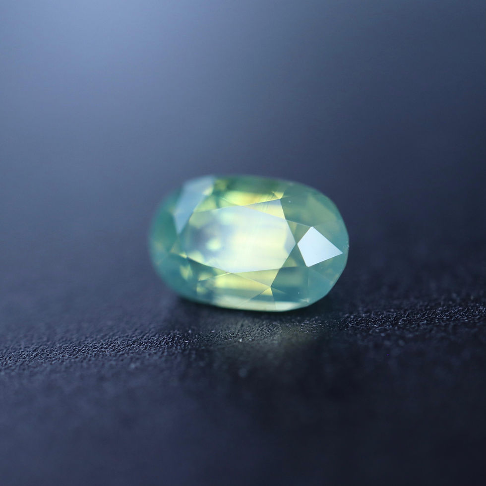 Thumbnail: Saphir d’Auvergne, taille ovale 0.60ct prix pro (SAO01)