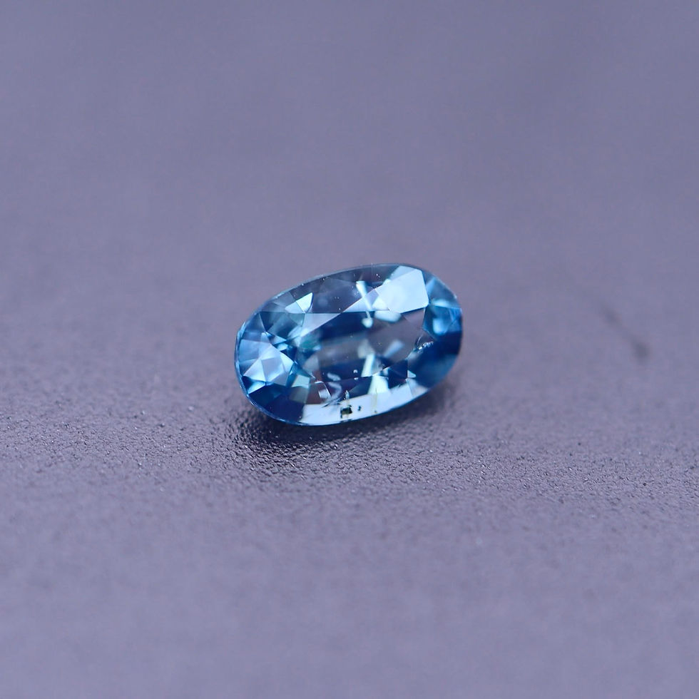 Miniature : Saphir d'Auvergne taille ovale 0.26ct