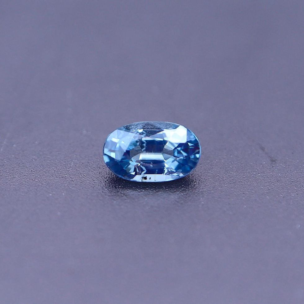 Thumbnail: Saphir d'Auvergne taille ovale 0.26ct
