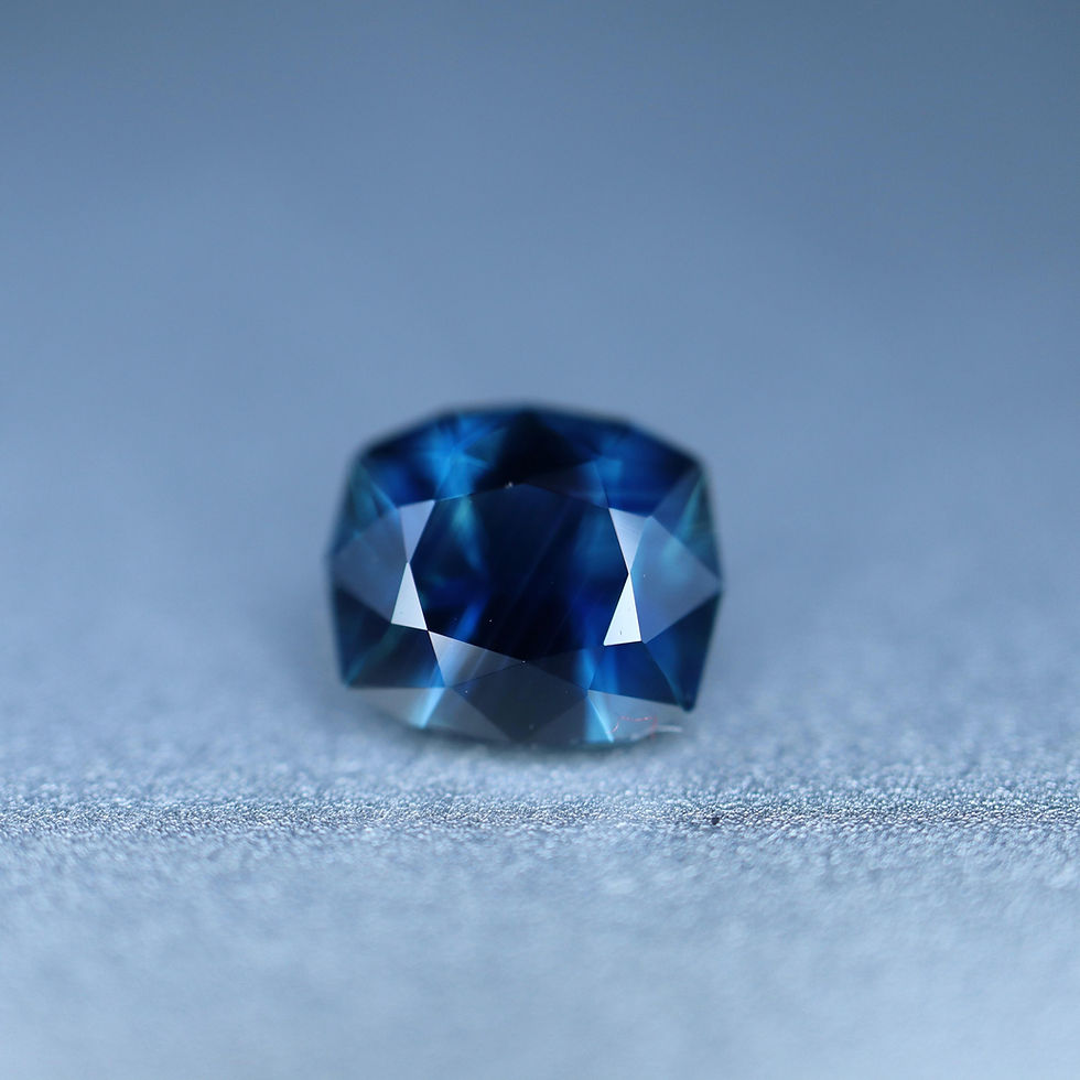 Miniature : Saphir d’Auvergne, taille coussin rectangle 0.89ct prix pro (SACR)