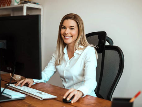 Building a Reliable Clientele as an Independent Esthetician
