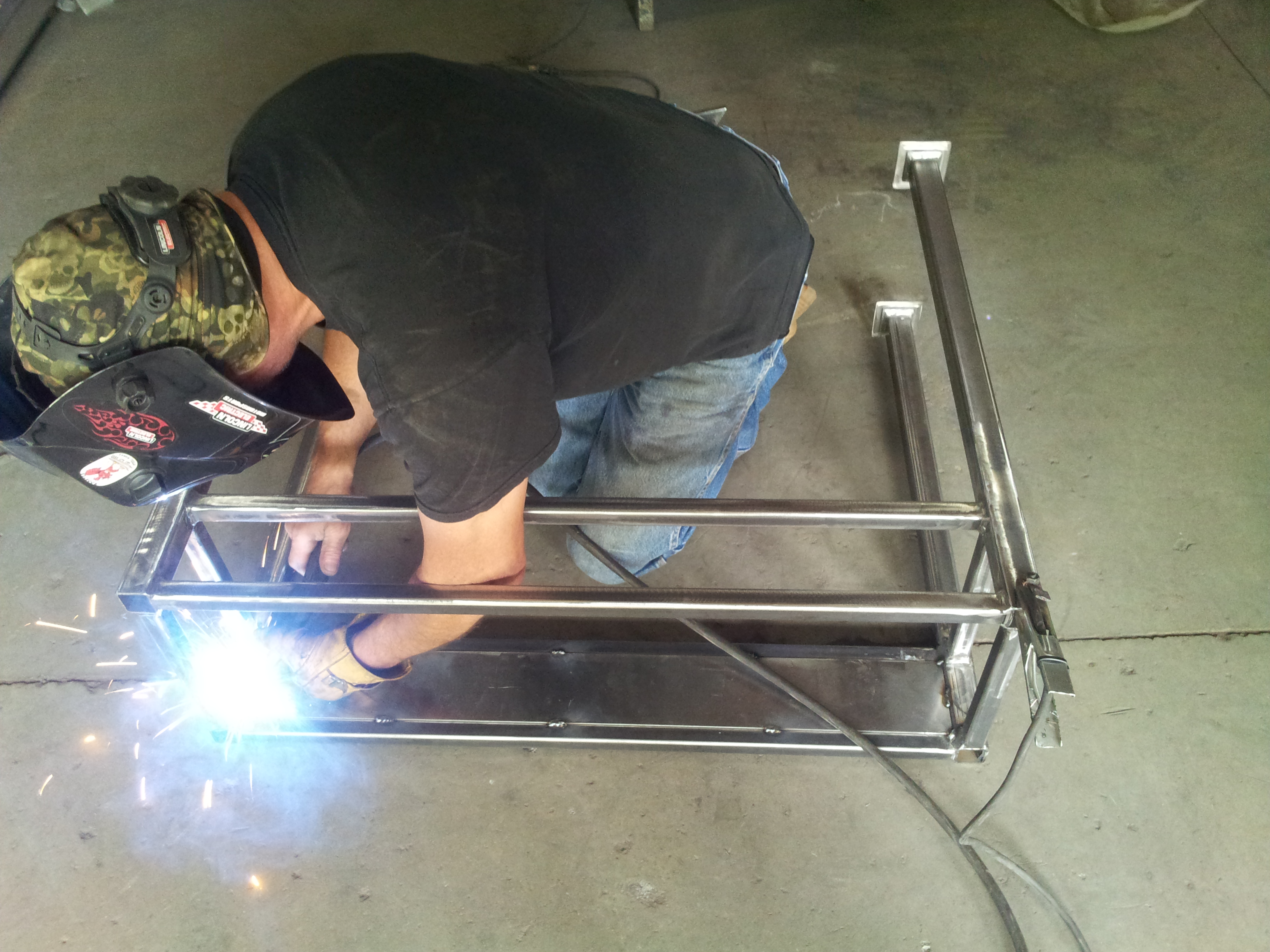 Lar welding the table frame