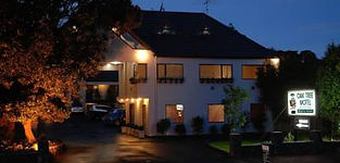 OAK TREE MOTEL