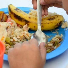 Más de 100 mil estudiantes en Sucre inician clases este martes sin el PAE