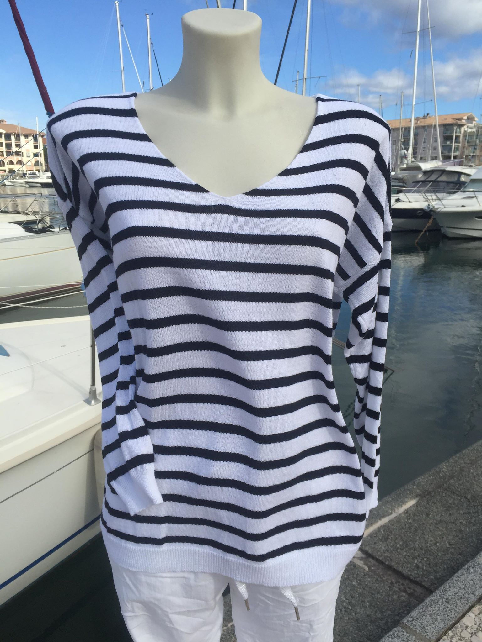 Pull marinière noir et blanc