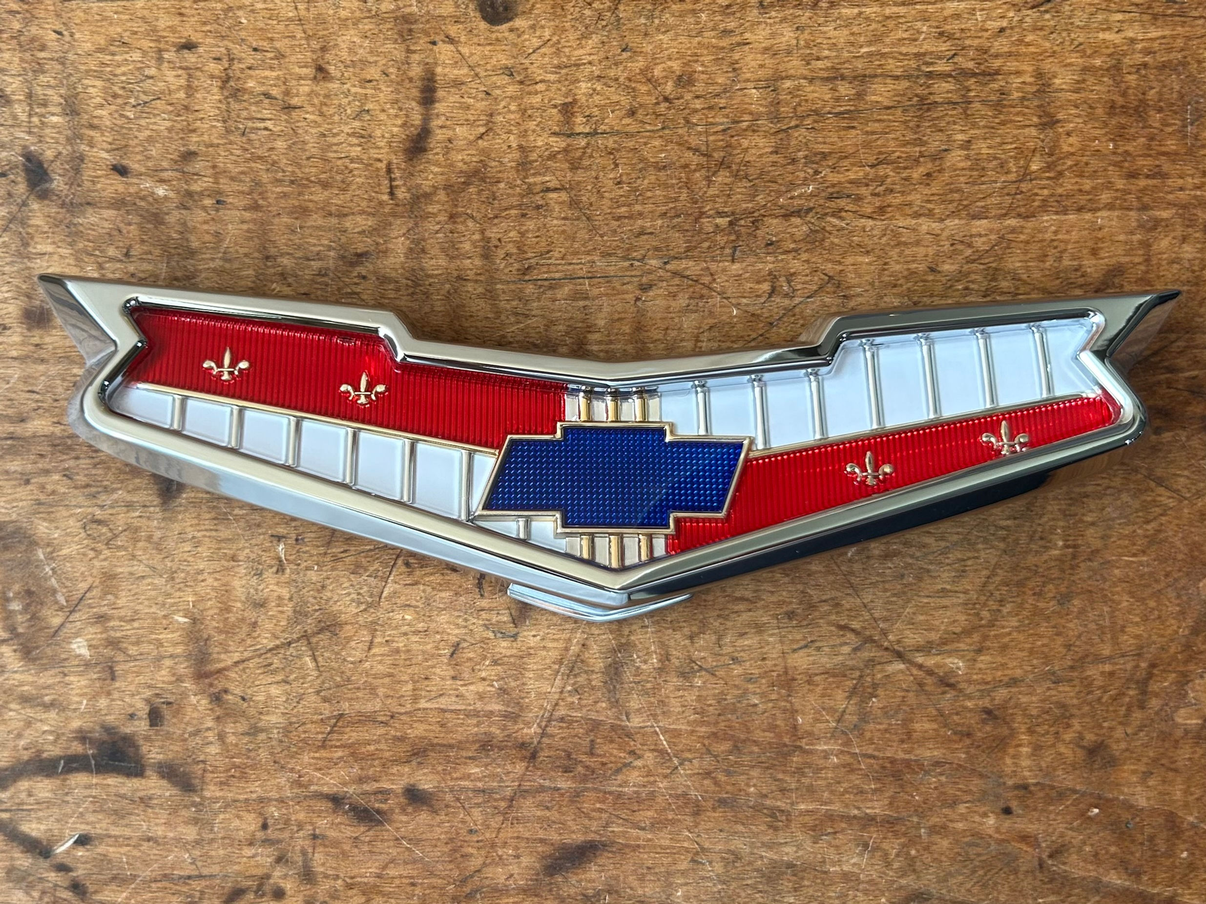 1959 Chevy Impala Bel Air Biscayne Center Trunk Emblem w/Bezel NEW