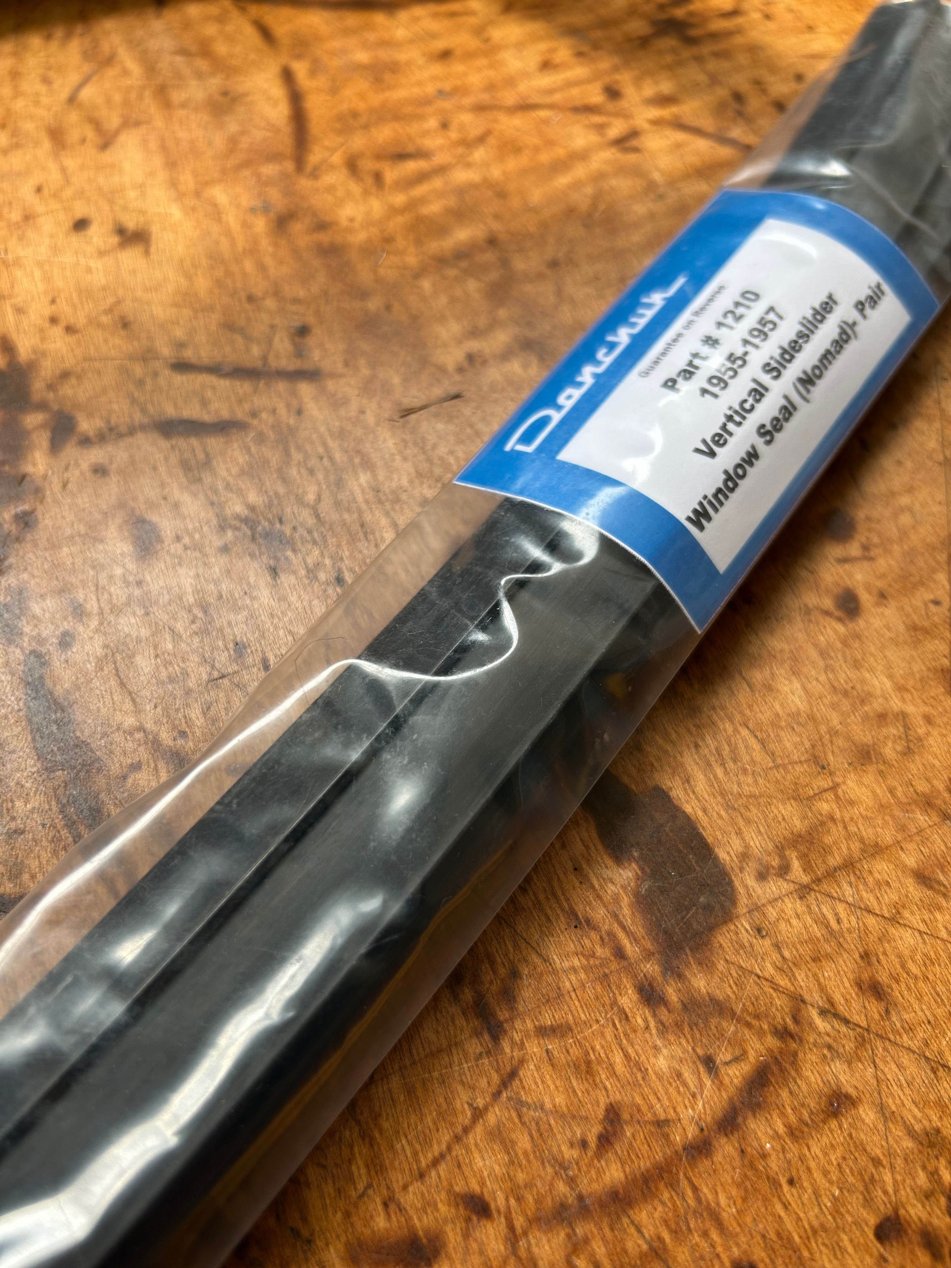 55 56 57 Chevy Nomad Vertical Side Sliding Quarter Window Seal Pair NEW Danchuk