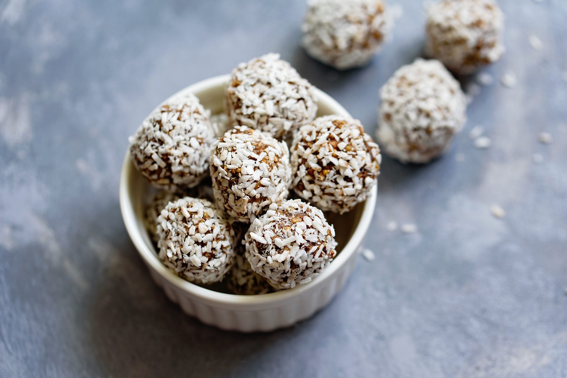 healthy-raw-energy-balls-with-cocoa-coconut-sesa-2023-11-27-05-31-30-utc-1920x1282.jpg
