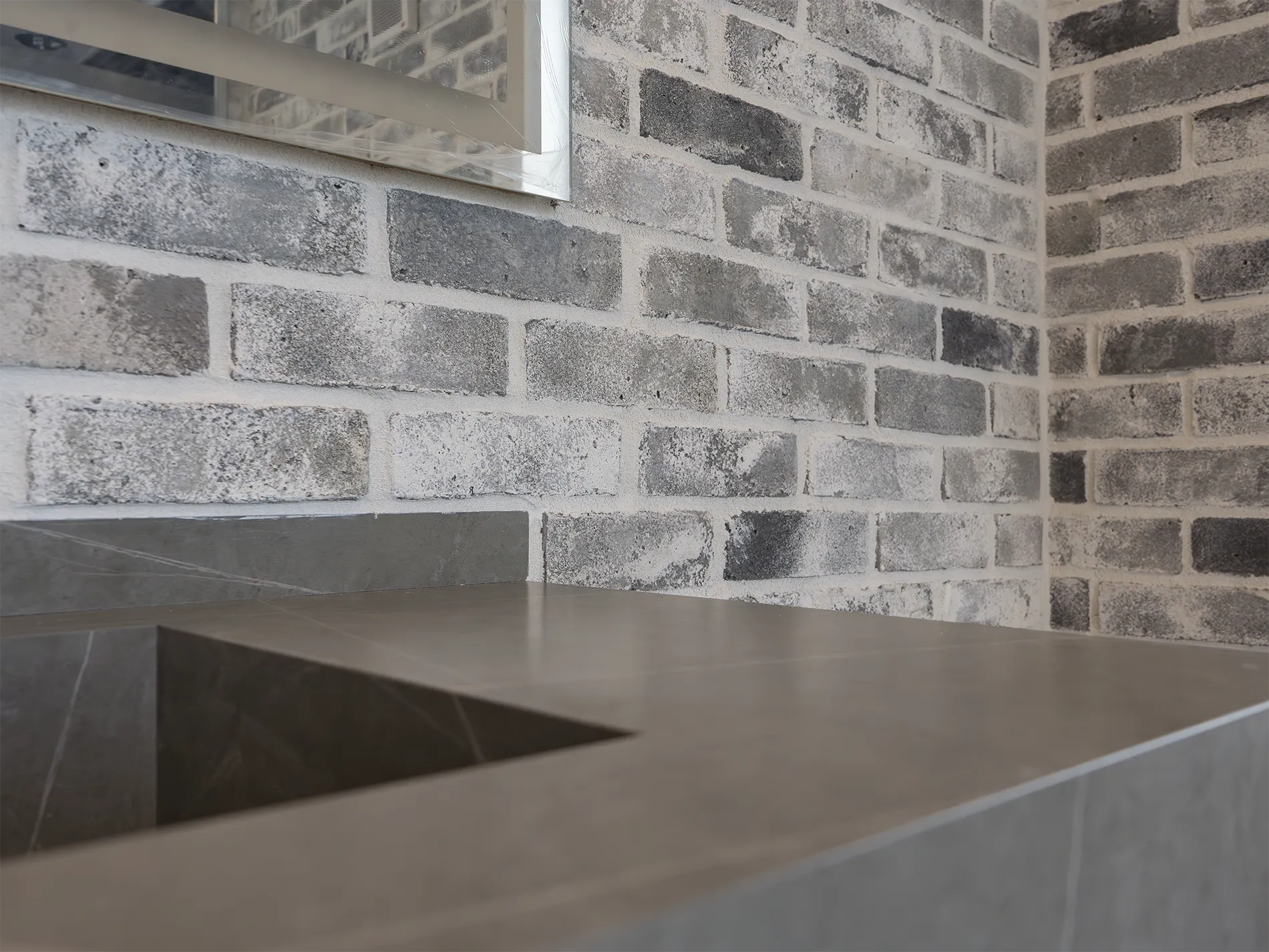 ブリックタイルを使用した別荘