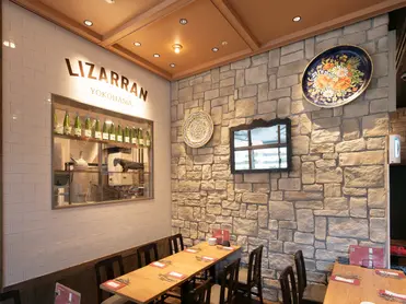 スペイン料理 レストラン内装施工事例 石積み調擬石タイル