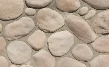 流線型 濃いグレーの水石 担当者おすすめのちょっと変わった石