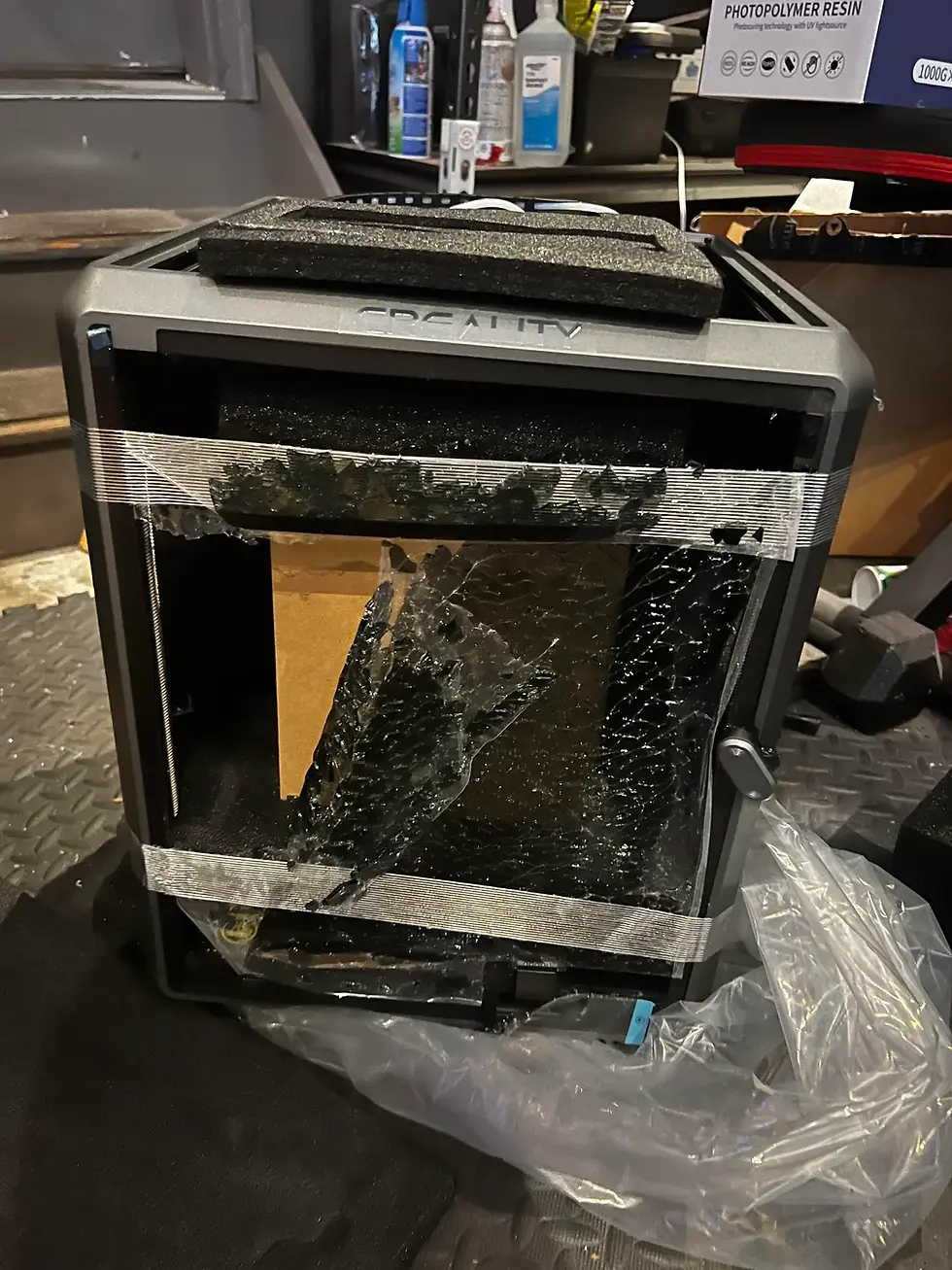 impresora 3D con pantalla rota, empaquetado defectuoso, problemas de envío