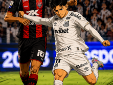 " Santos vence o Vitória por 3 a 1, sai do Z-4 e fecha semestre fora do rebaixamento "