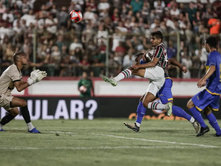 "Após 51 anos, grandes estreiam sem vitórias no Carioca"