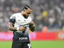 " CORINTHIANS VENCE BAHIA, E SE APROXIMA DA VAGA NA PRÉ-LIBERTADORES E COPA DO BRASIL "