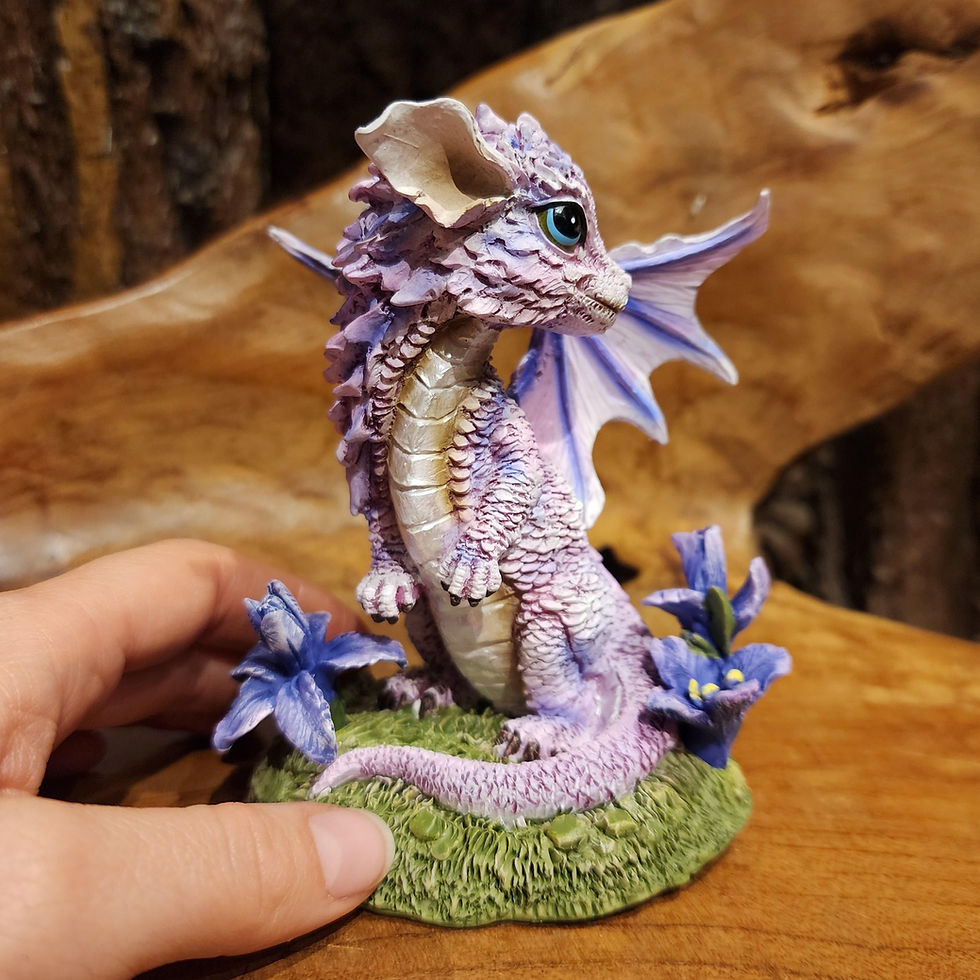 Thumbnail: Iris flower dragon purple fantasy creature statue draakje paars bloemen chimera