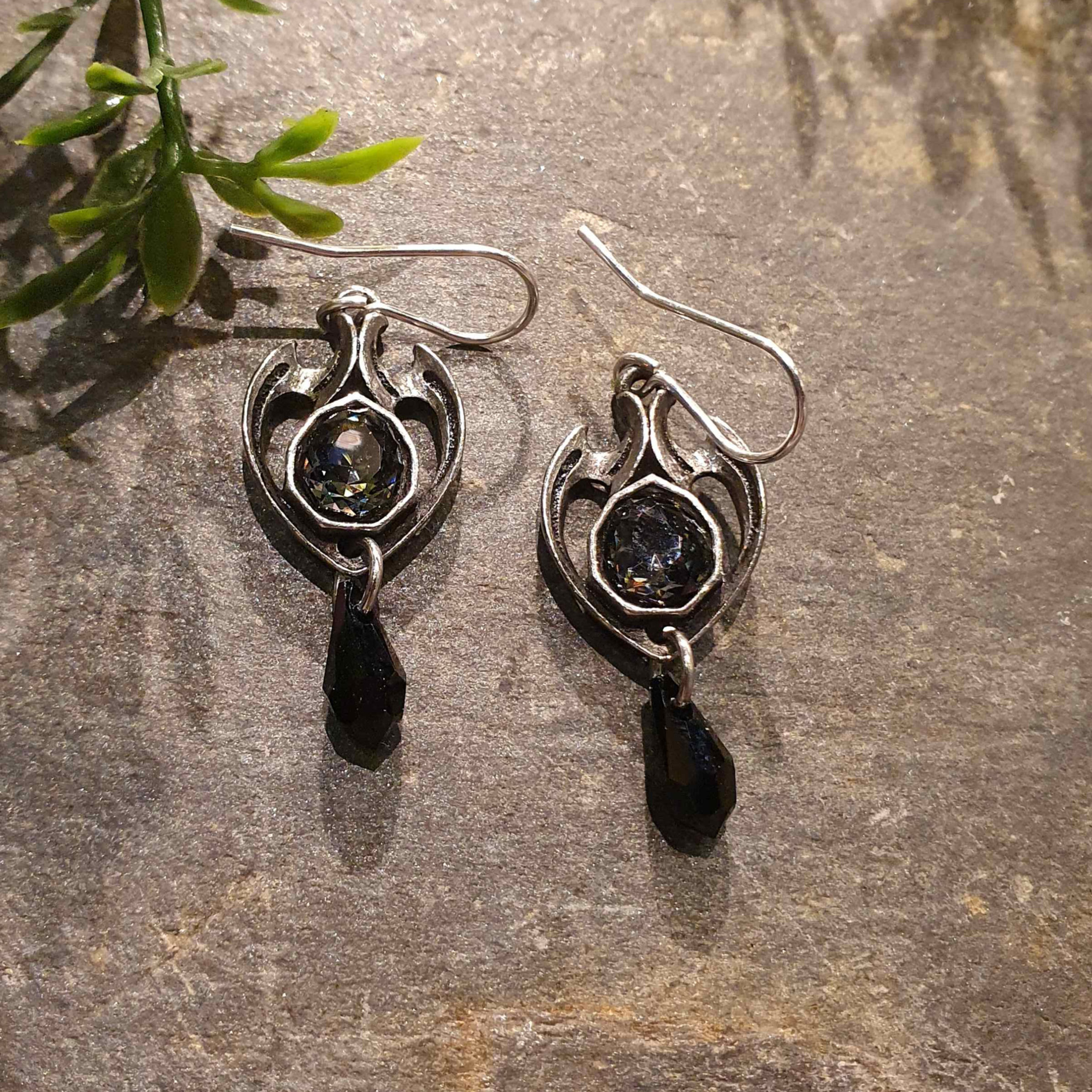 midnight memorial earrings gothic crystal oorbellen tin pewter