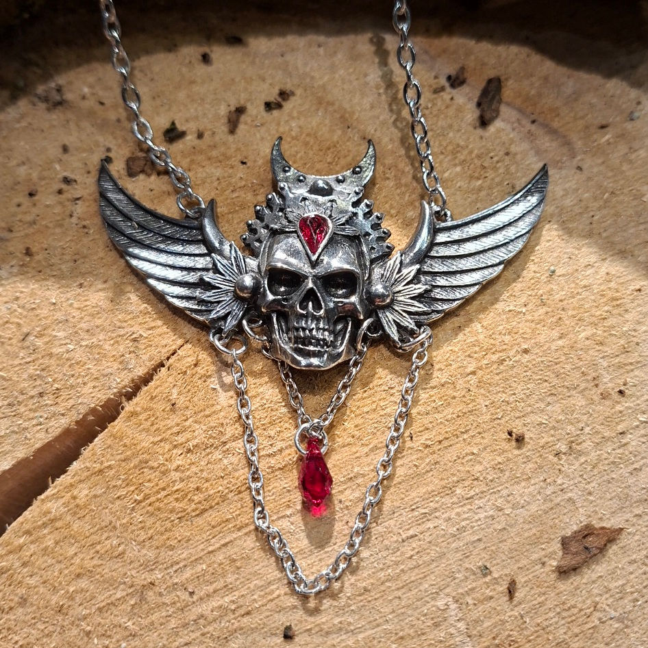 Immortal ayesha Necklace pewter skull fantasy-shop-winkel