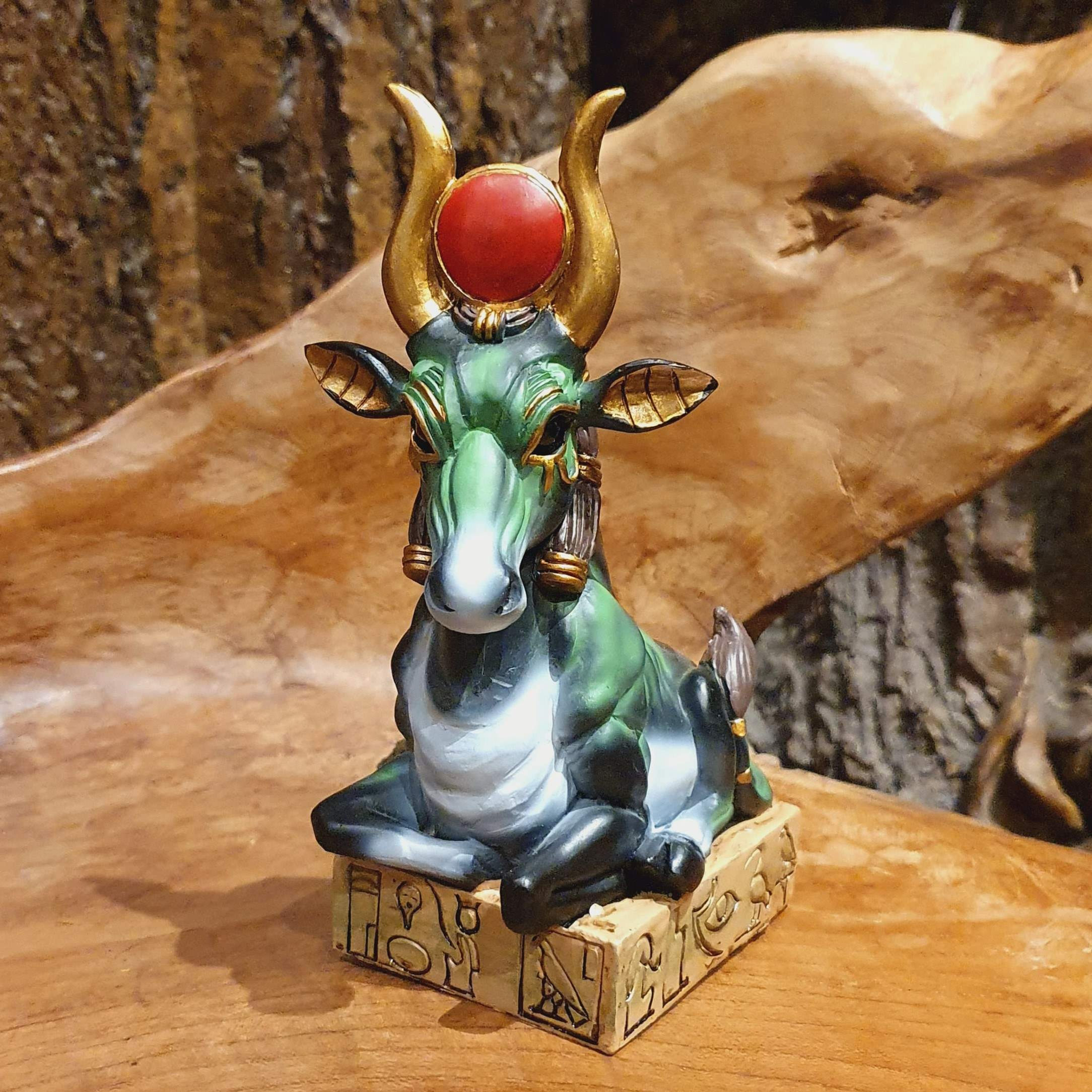 hartor egyptian goddes mythology egyptische god beeld figurine