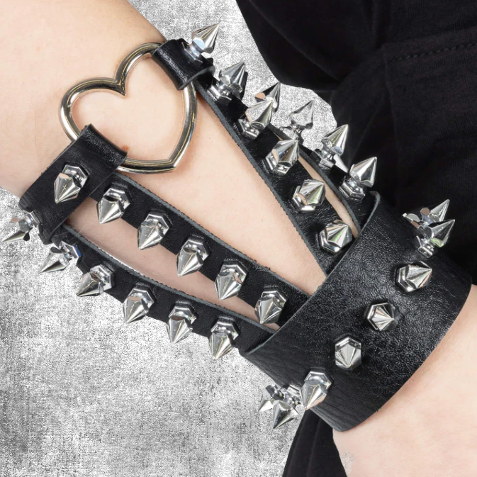Dangerous love Bracelet gothic black studs fantasy-shop-winkel