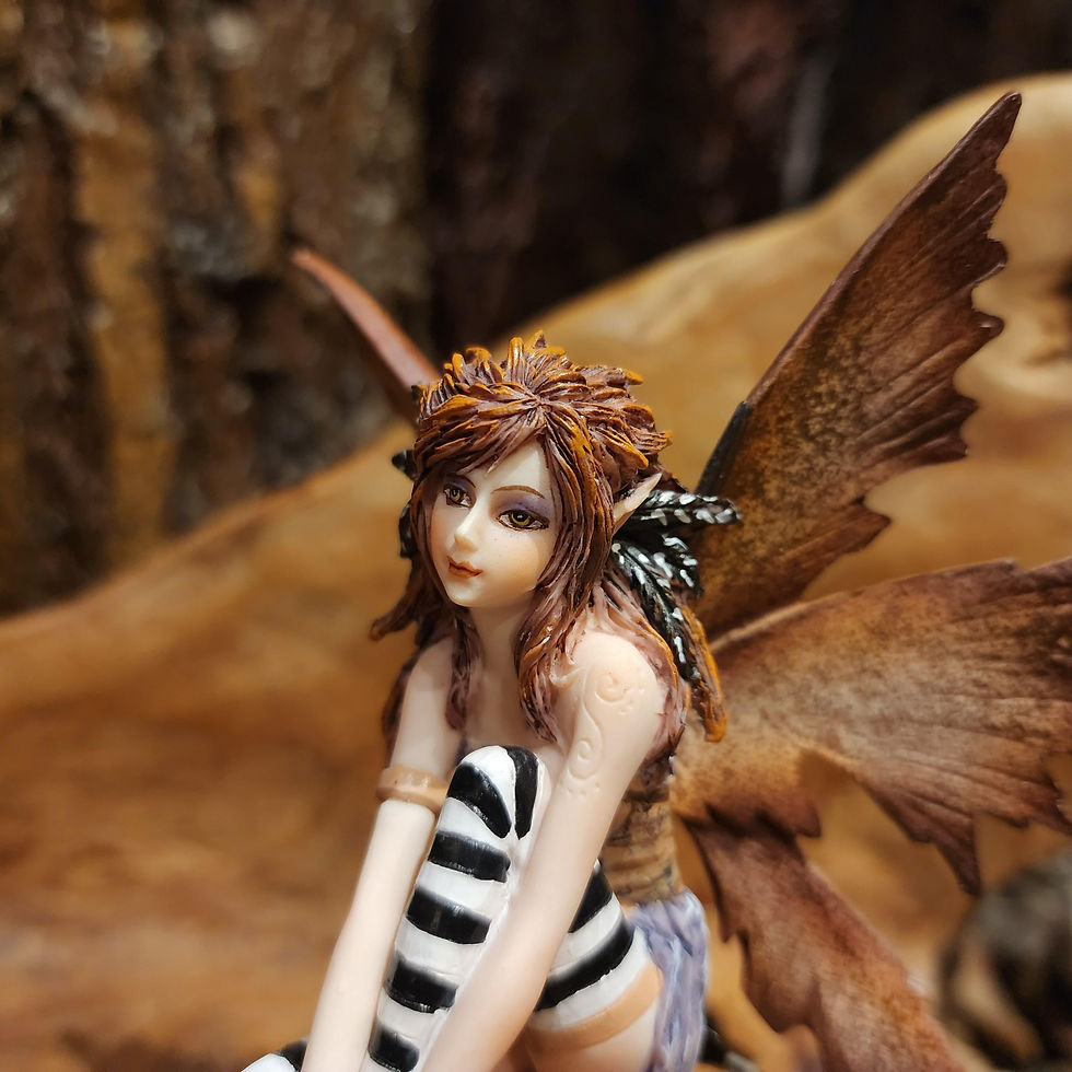Thumbnail: aspen fairy elf fee bruin brun yellow fantasy