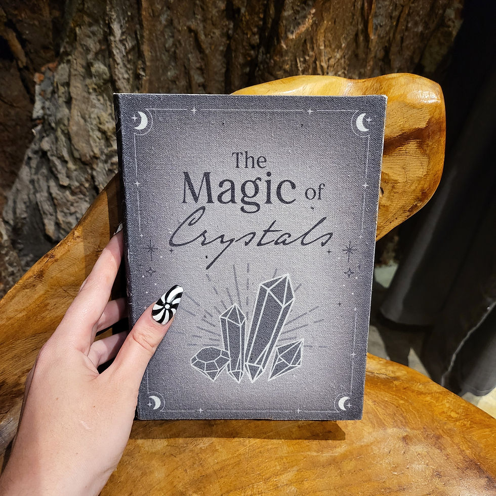 Thumbnail: the magic of crystals book box boek doos secret kristallen decor interieur  fantasy shop chimera