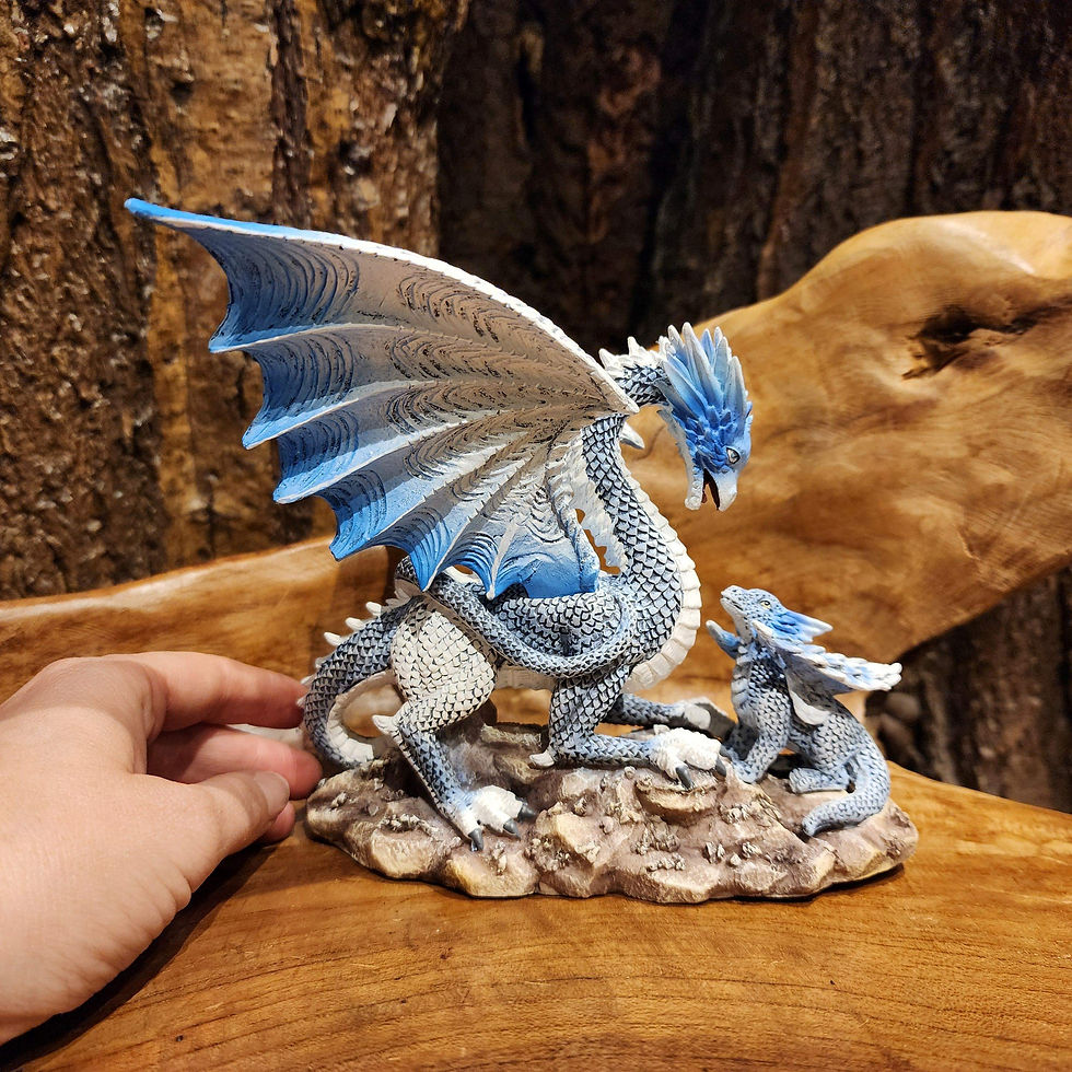 Thumbnail: sweet advice wise mother dragon baby fantasy statue figurine beeld magie draak