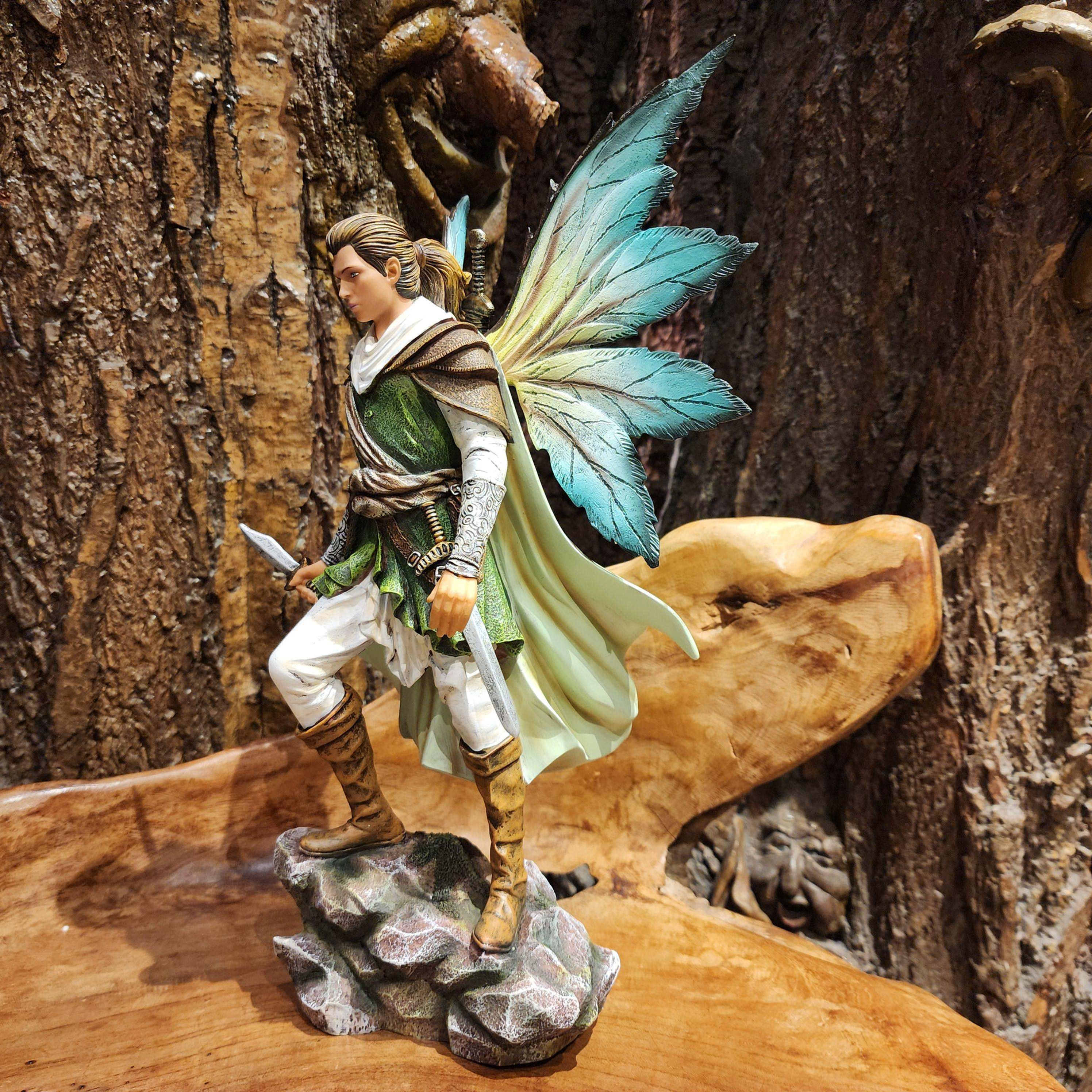 male men man fairy statue boy warrior assassin fantasy beeld figuur