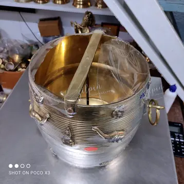 brass para decorative showpiece