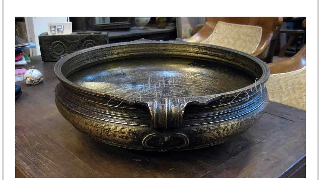 antique customization on big uruli