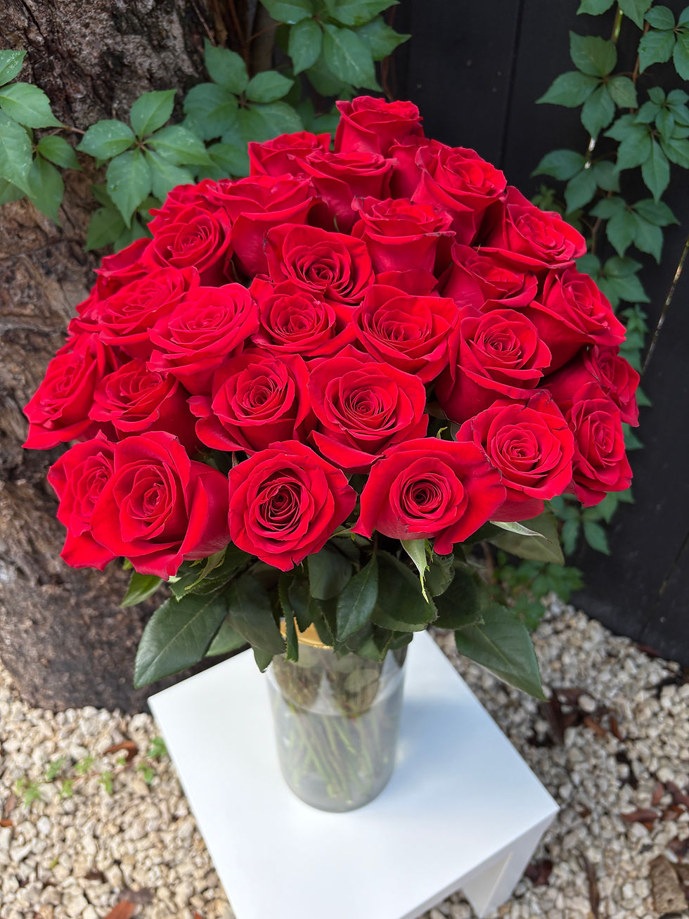 Thumbnail: Majestic Fifty – 50 Fresh Roses in Crystal Clear Vase