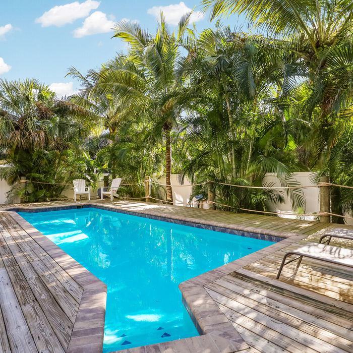 Gorgeous Heated Pool