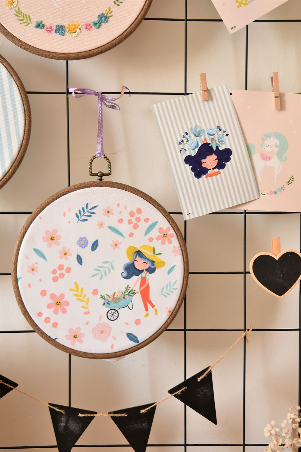 תמונה ממוזערת: נערת גינה- קולקציית צעירות