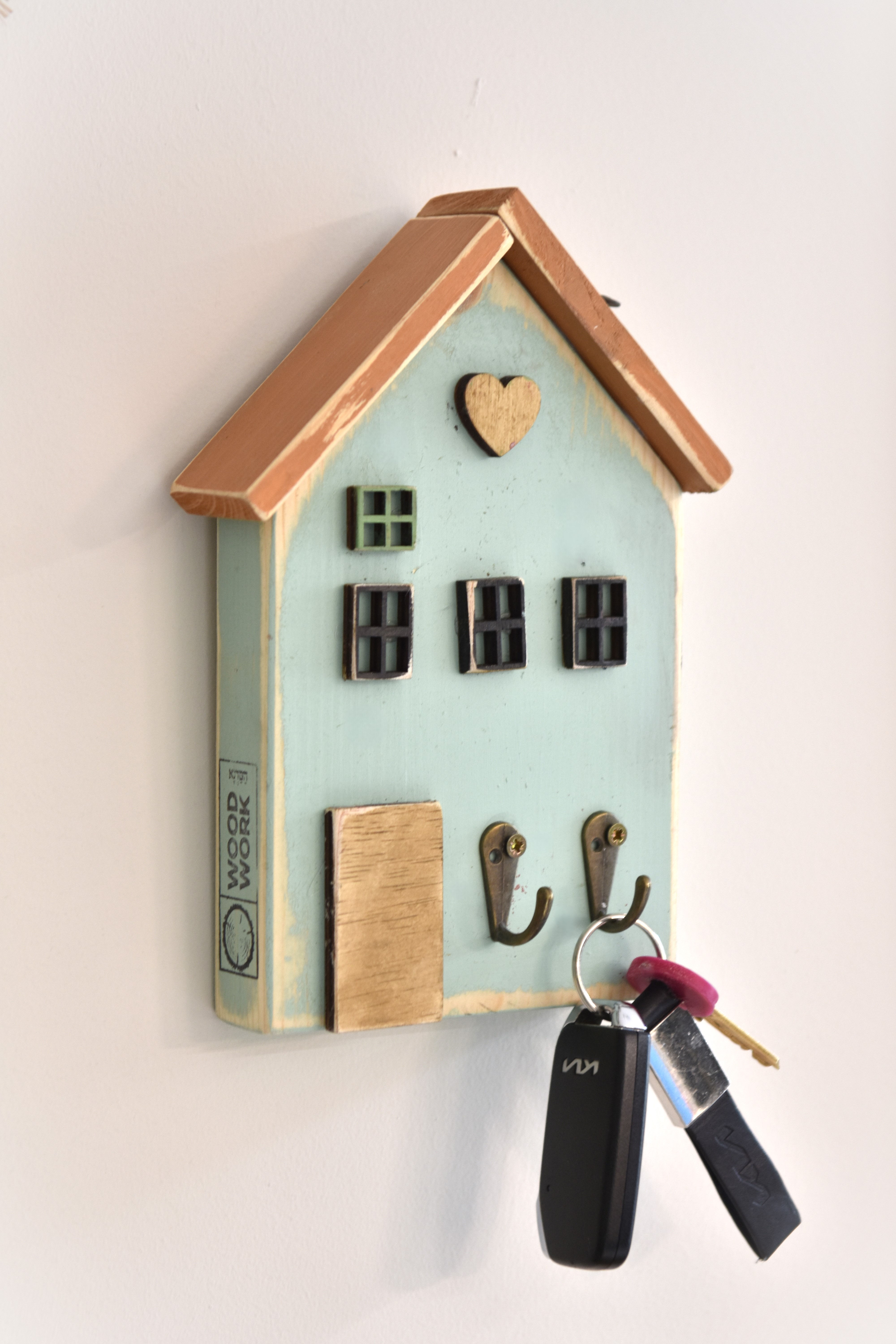 קופסת יום הולדת- מתלה בית