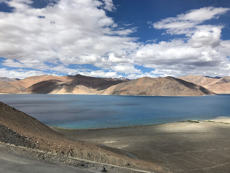 HImalaya Pangong Lake.jpeg
